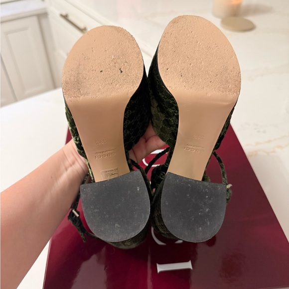 Lady Horsebit GG Logo Velvet Platform Sandal (Women) 39 - Picture 14 of 14